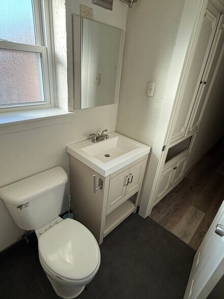 Building Photo - 922 Havenwood Dr