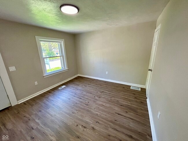 Building Photo - 4306 Norwaldo Ave