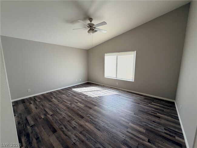 Building Photo - 765 Donelle Ave