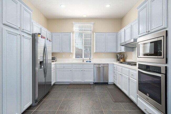 Building Photo - 79700 Desert Willow St