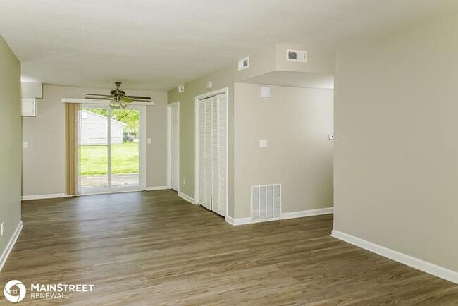 Building Photo - 3406 Remington Dr, Indianapolis, IN 46227