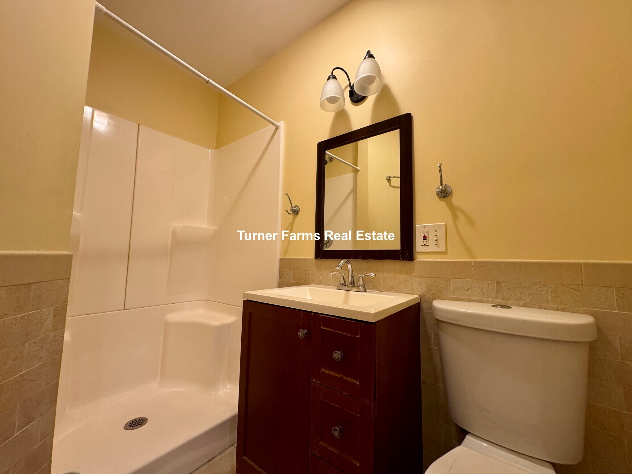 Building Photo - 156 Magazine St