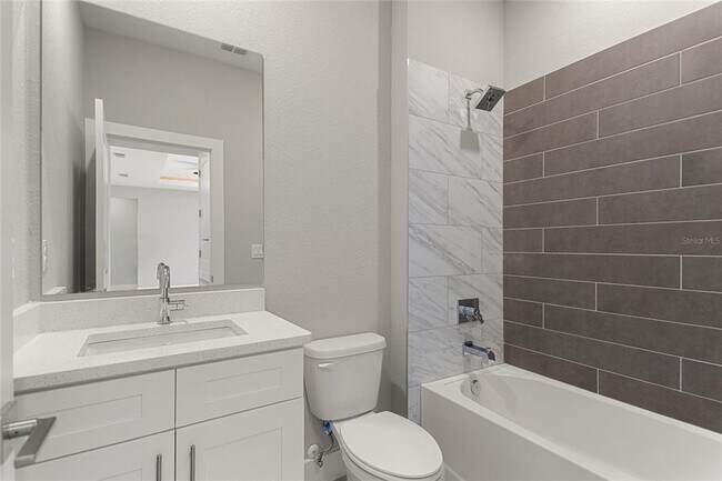 Building Photo - 1251 Dustin Rd