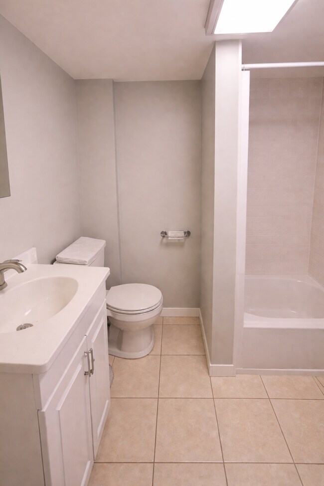 Building Photo - 234 Christian St