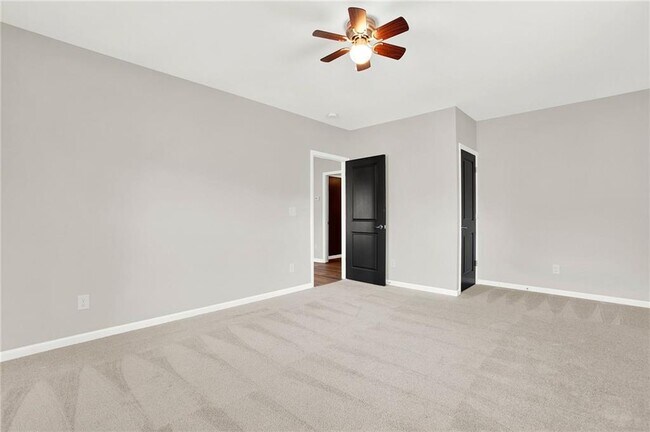 Building Photo - 309 Trappers Bluff