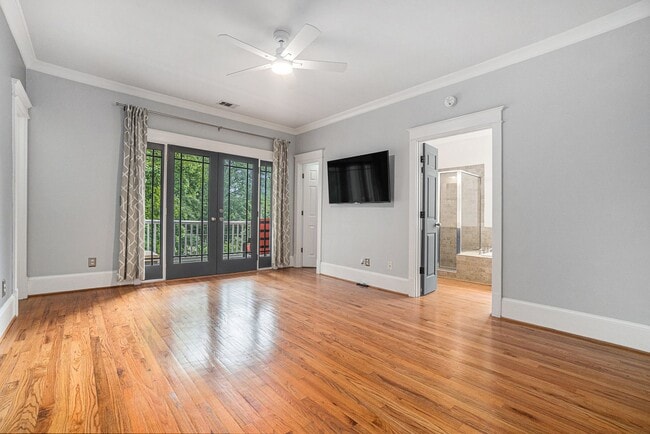 Building Photo - Charleston-Style East Atlanta Entertainer'...
