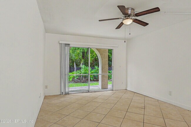 Building Photo - 1557 El Prado Rd