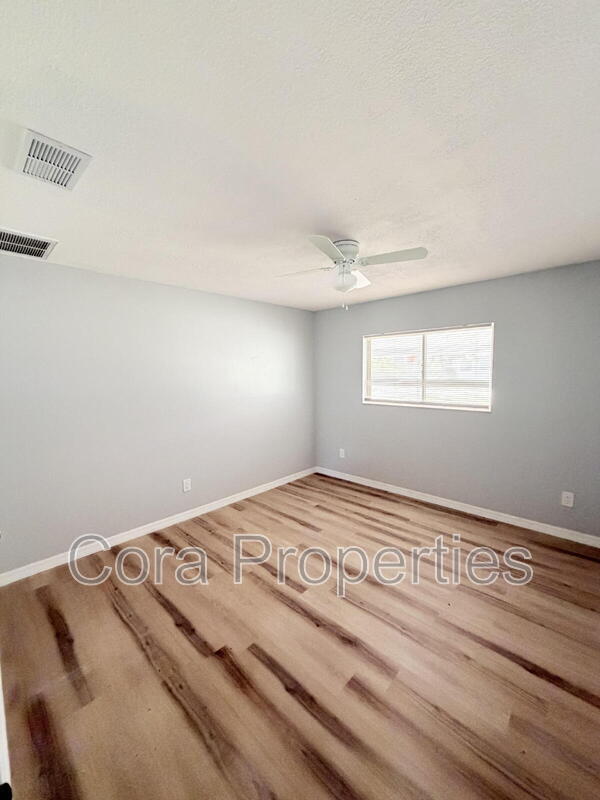 Building Photo - 825 Avenue Y NW