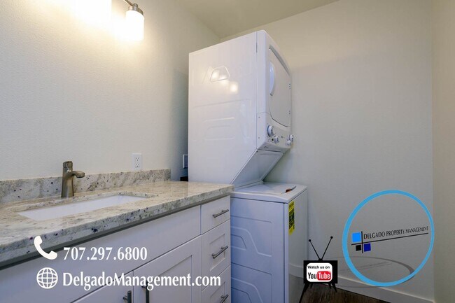 Building Photo - Waterfront Newly remodeled Benicia home