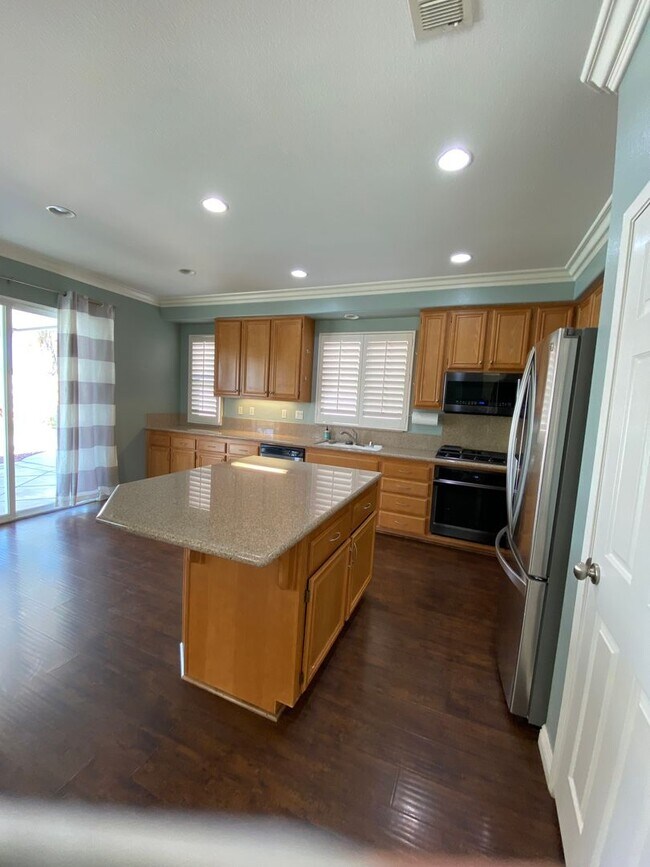Building Photo - 28595 Autumn Ln