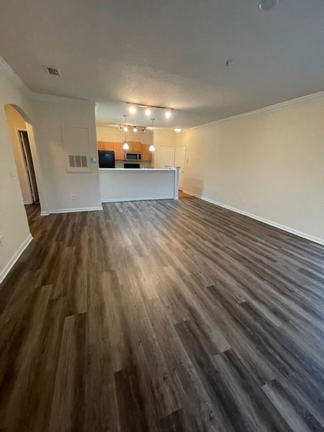 Building Photo - Gardens of Bridgehampton