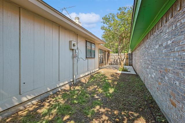 Building Photo - 5137 Shoregate Dr