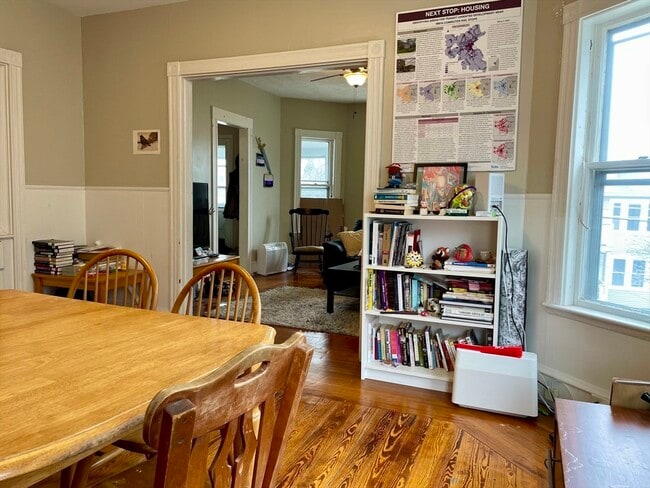 Building Photo - 44 Orchard St