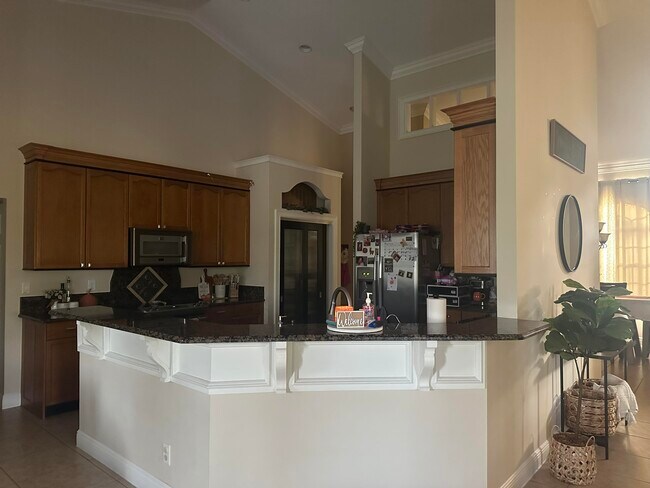 Building Photo - 2347 SW Kent Cir