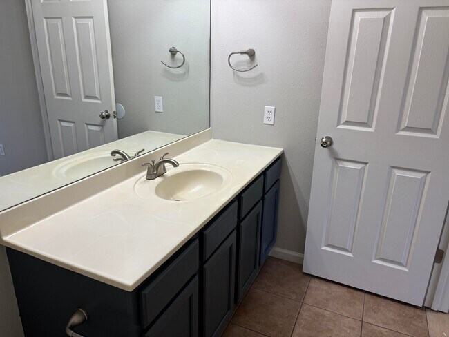 Building Photo - 4012 Snowy Owl Dr