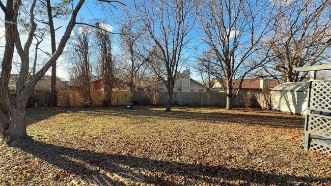 Building Photo - Welcome to this newly remodeled gem located in the heart of Tulsa!