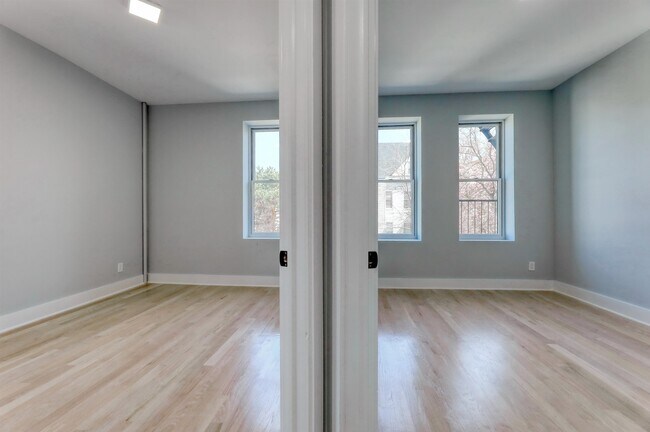 Building Photo - 618 14th St