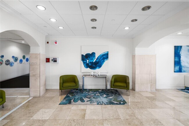 Building Photo - 209 N Fort Lauderdale Beach Blvd