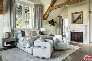 Building Photo - 10950 Bellagio Rd