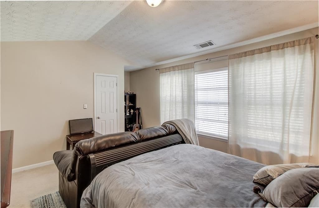 Building Photo - 2230 Hawks Bluff Trail NW