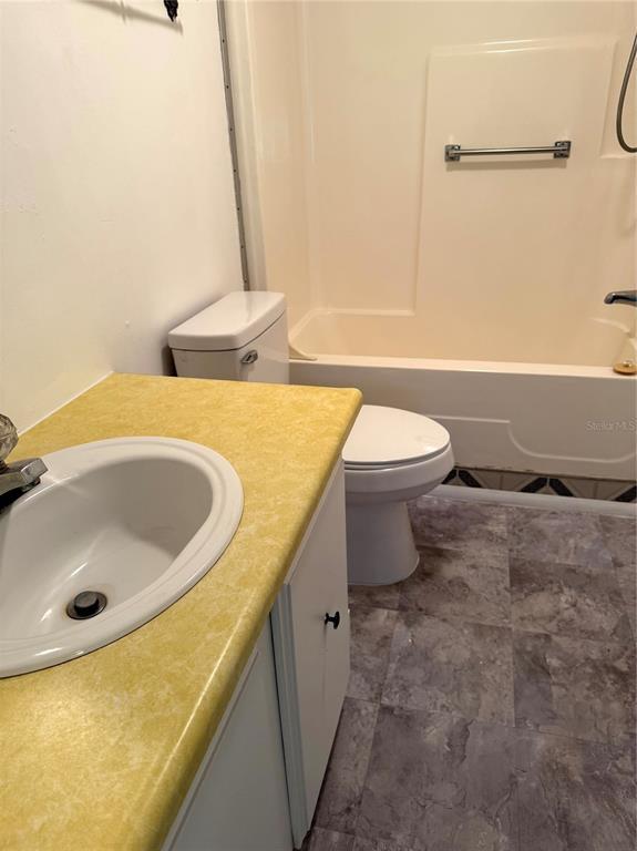 Building Photo - 3221 SE 39th Ave