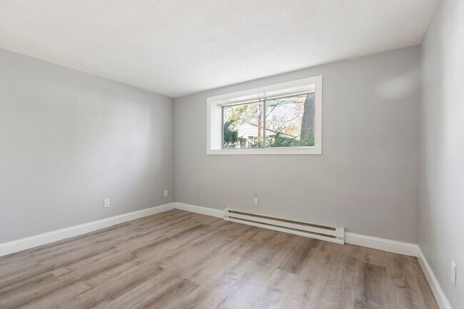 Building Photo - 96 Itasca St