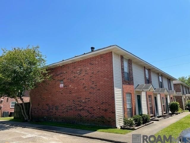 Building Photo - 1716 Brightside Dr