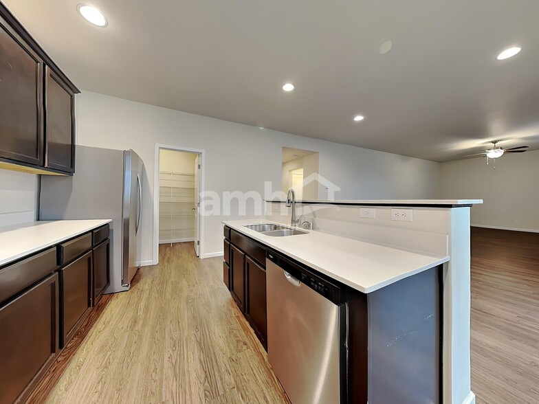 Building Photo - 11022 191st St Ct E