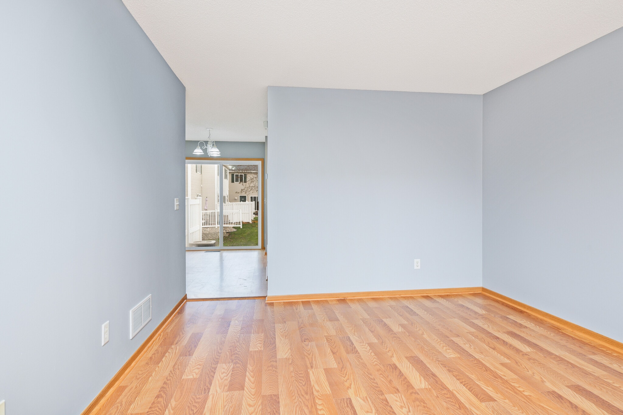 Building Photo - 15493 Flight Way