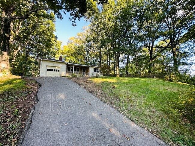 Building Photo - 1614 Shirley Way