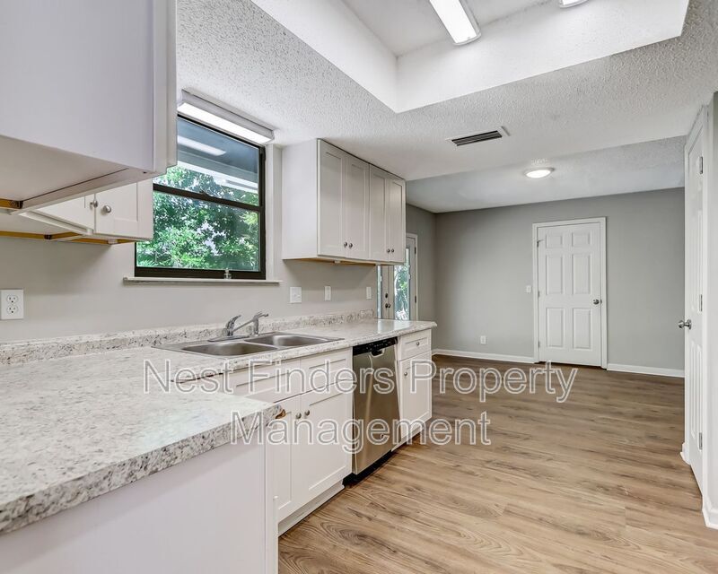 Building Photo - 10829 Cheatham Trail