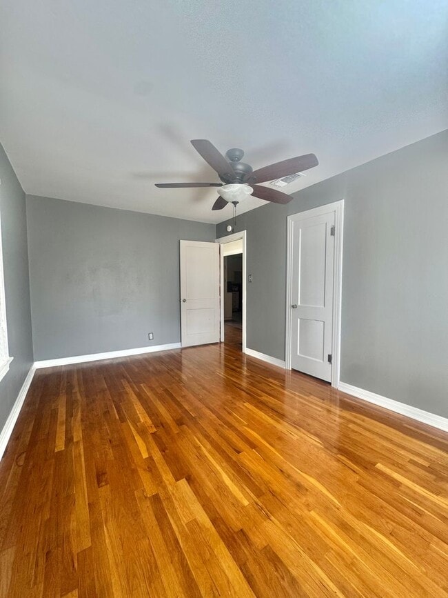 Building Photo - NOW AVAILABLE - 4 Bedroom + 3 Bathroom Hom...