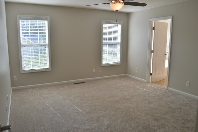 Building Photo - 60 Cobblestone Dr