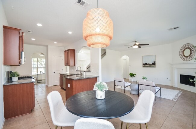 Building Photo - 8906 Hostler Dr