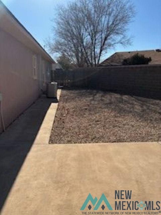 Building Photo - 3804 Ben Hogan Dr