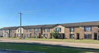 Building Photo - 101 Hospital Dr