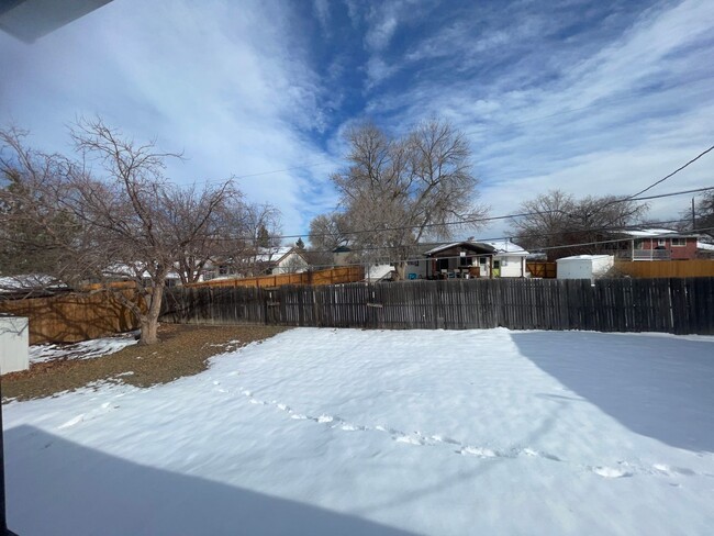 Building Photo - $0 DEPOSIT OPTION. LUXURY ARVADA RENTAL: U...