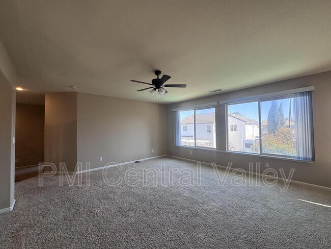 Building Photo - 2044 London Ave