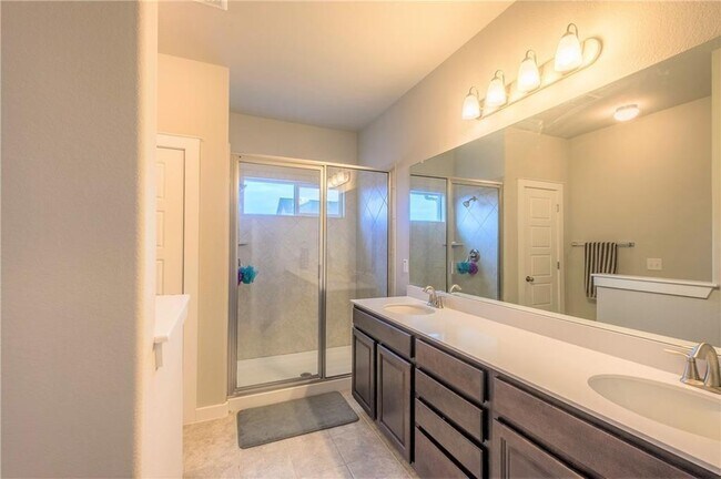 Building Photo - 5501 Bonneville Bend