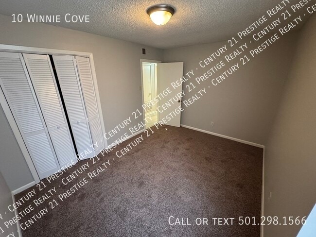 Building Photo - 10 Winnie Cove