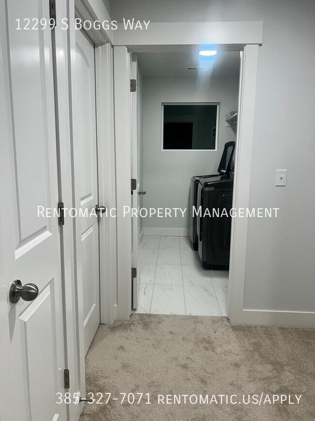 Building Photo - 12299 Boggs Wy