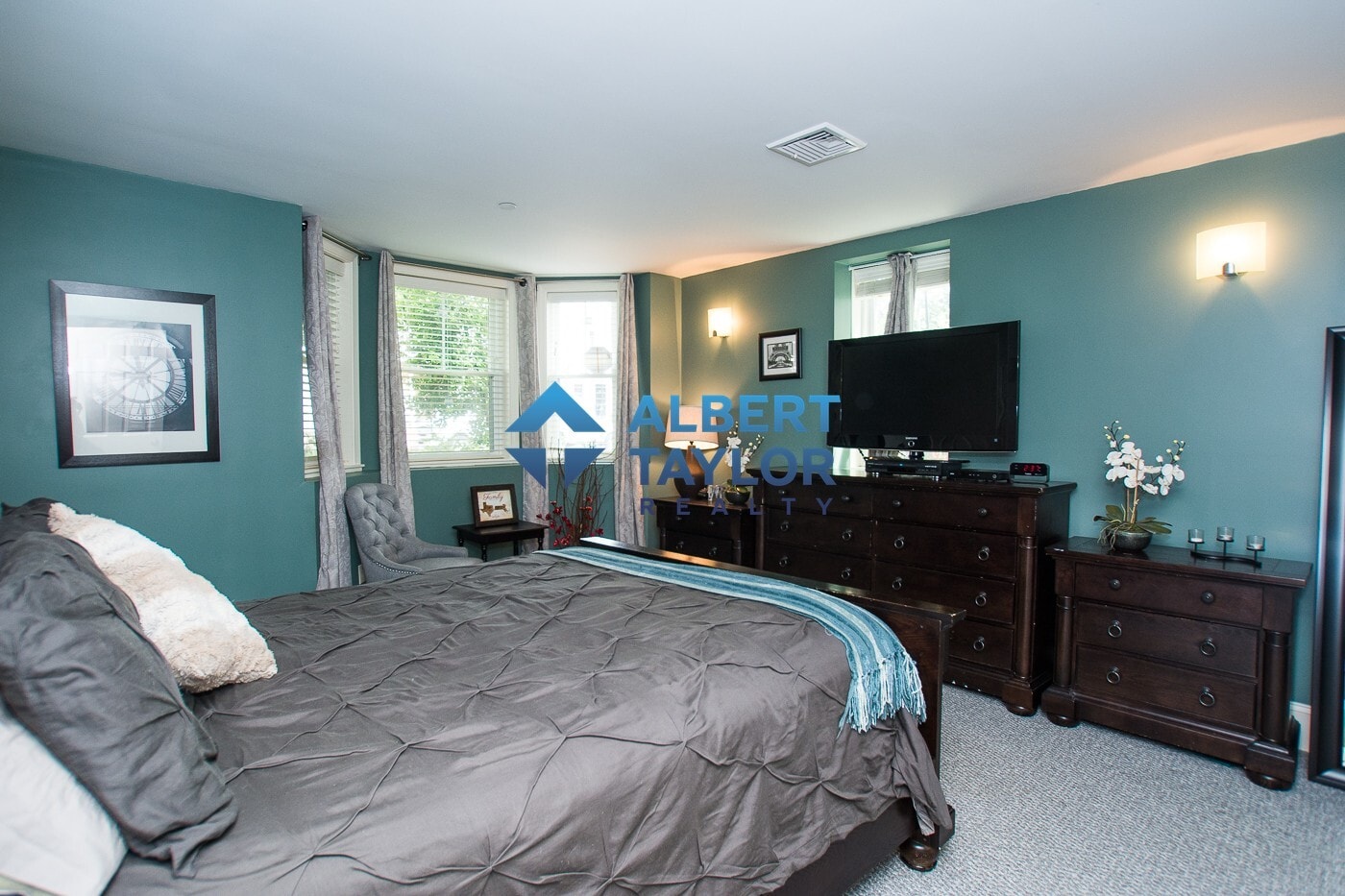 Building Photo - 111 Pleasant St