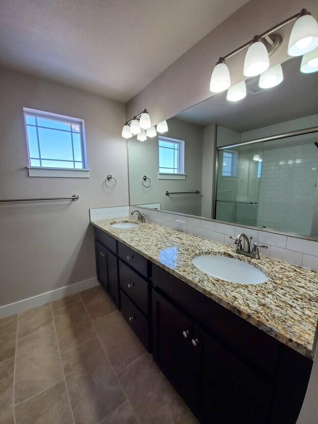 Building Photo - 1721 Westward Cir
