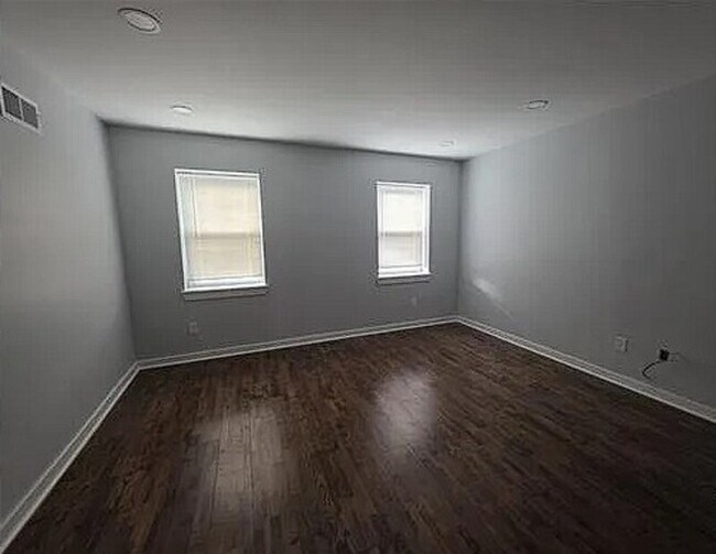 Building Photo - 2605 Manton St