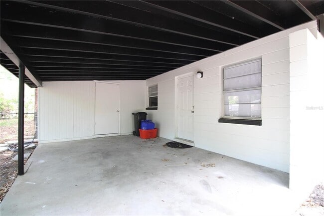 Building Photo - 3826 NW 14th Pl