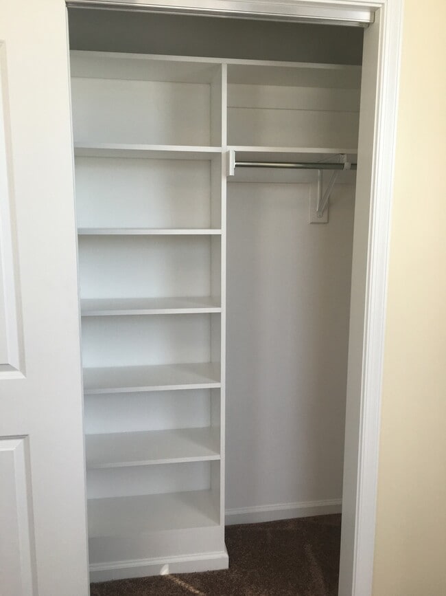 Building Photo - 4315 Farringdon Wy