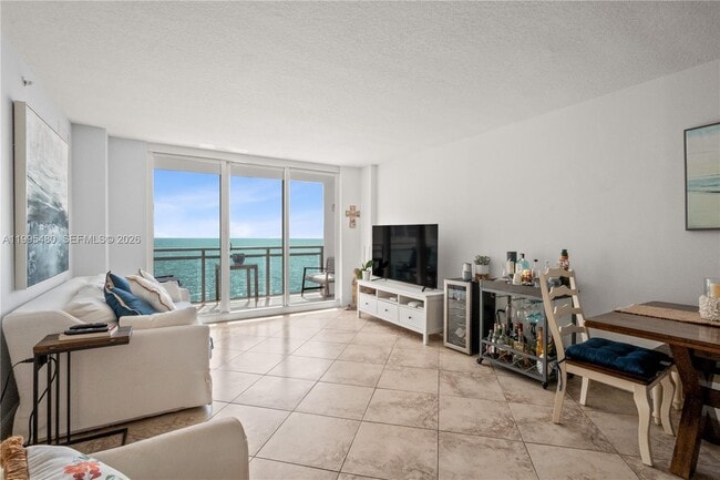 Building Photo - 6917 Collins Ave