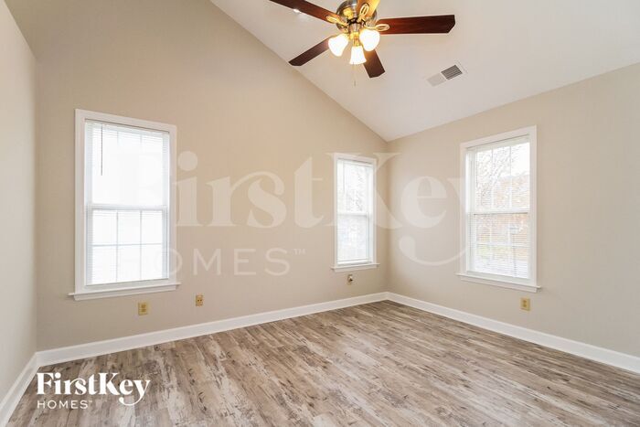 Building Photo - 365 Craver Pointe Dr