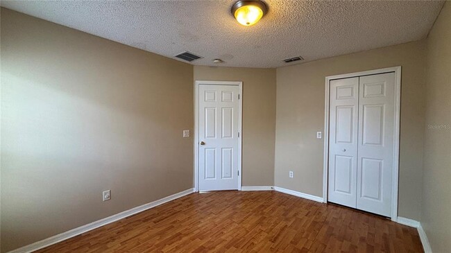 Building Photo - 252 Bramley Ct