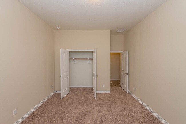 Building Photo - 30810 Academy Trace Dr